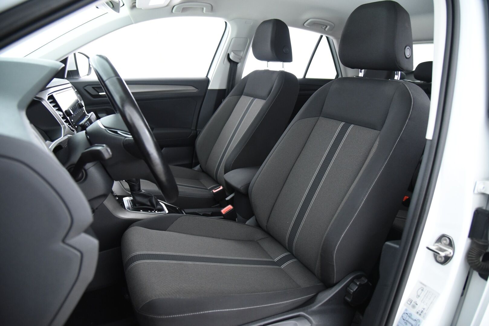 Volkswagen T-Roc 2020 Style 2,0 TDI 110 kW DSG-aut / Webasto / Adapt.vak / Suomi-auto / LED / P-tutkat / - P. Kamera / AppleCarPlay / AndroidAuto
