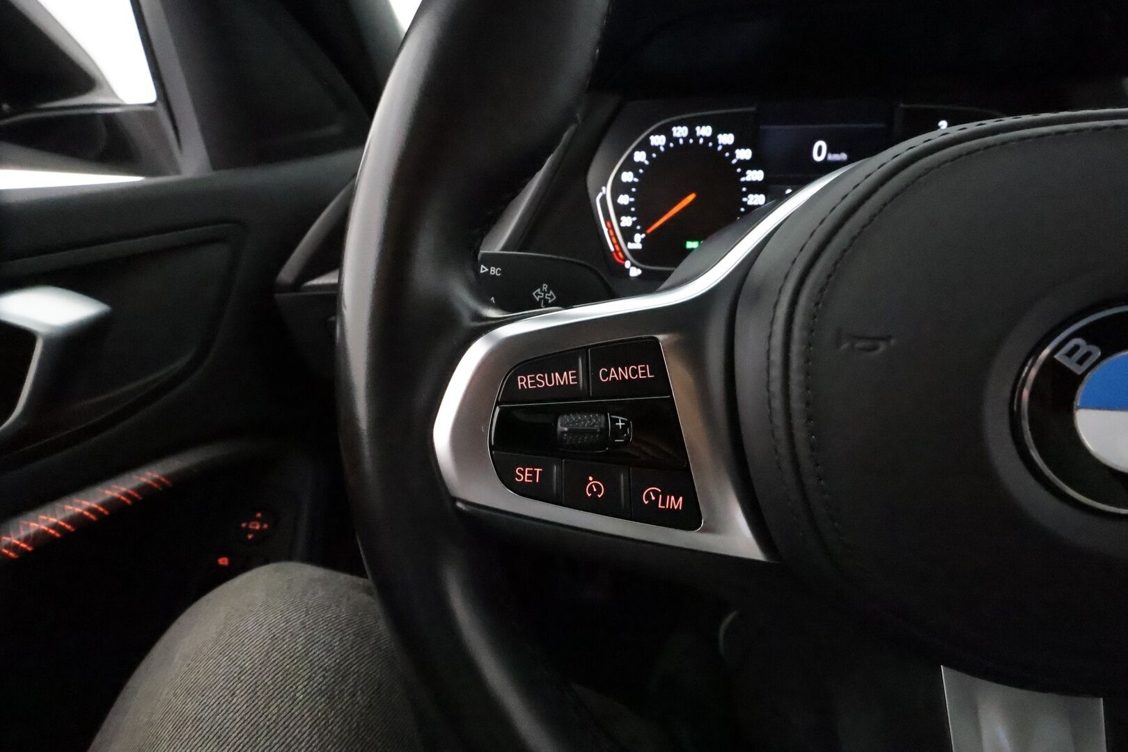 BMW 118 2021 F40 Hatchback 118i The 1 Edition M Sport **Koukku / Sporttipenkit / Lohkolämmitin / P.tutkat / Navi / Kaistavahti** - Suomi-auto / Kahdet Renkaat