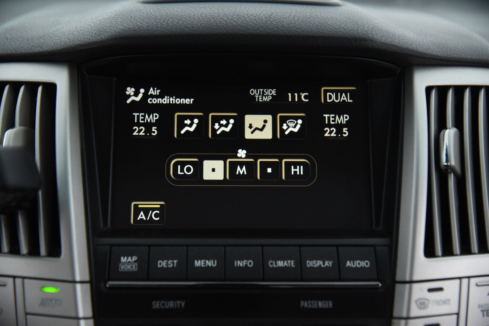 Lexus RX 2007 400h 4WD / YritysOutlet - Myydään vain yrityksille / - Siisti! / Juuri katsastettu / Hyvät varusteet / 3-om. Suomi-auto / Täydellinen huoltohistoria!