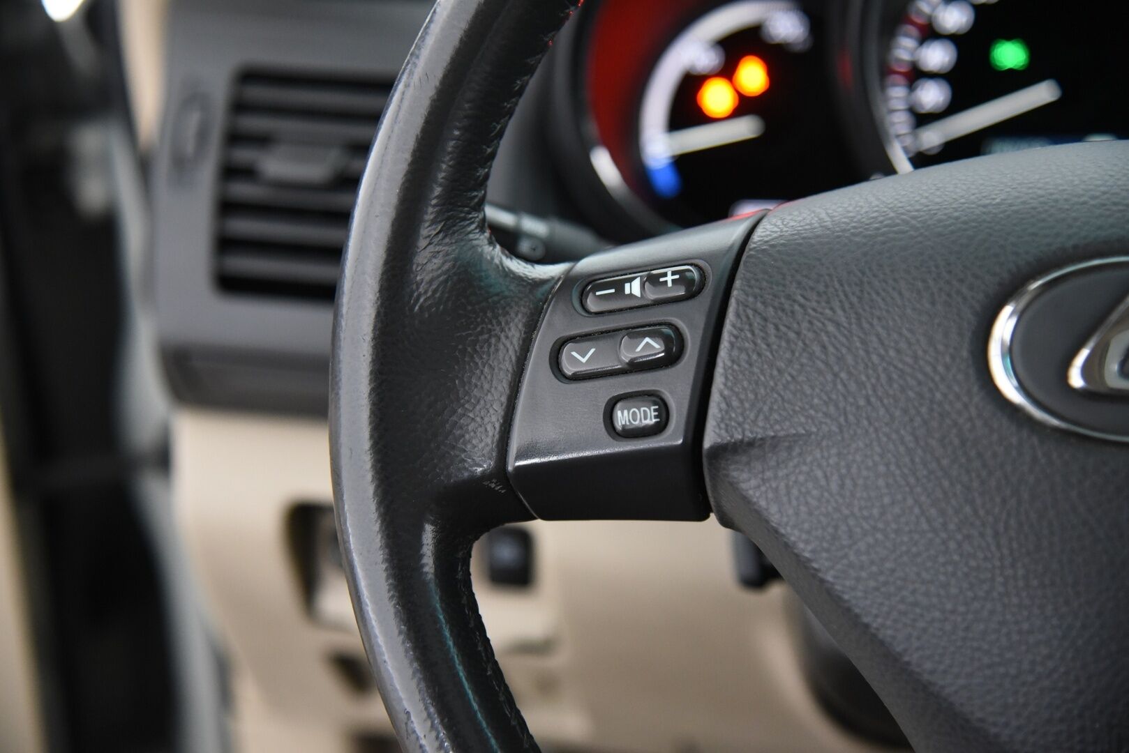 Lexus RX 2007 400h 4WD / YritysOutlet - Myydään vain yrityksille / - Siisti! / Juuri katsastettu / Hyvät varusteet / 3-om. Suomi-auto / Täydellinen huoltohistoria!