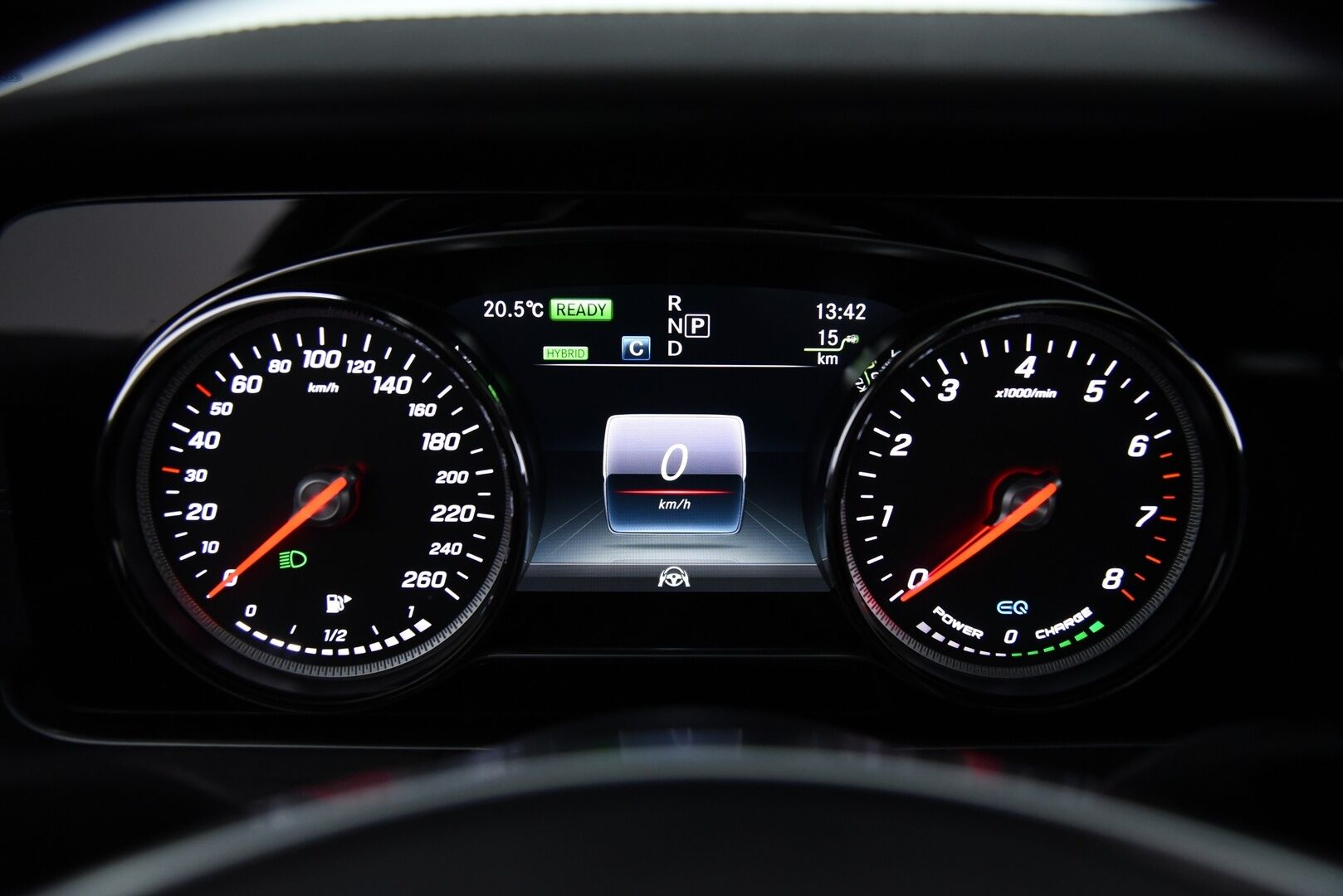 Mercedes-Benz E 2018 350 e A Premium Business AMG / Distronic+ / Panorama / P-kamera / NAVI / Ambiente valaistus / LED high performance - Juuri Tehty Laaja Huolto !