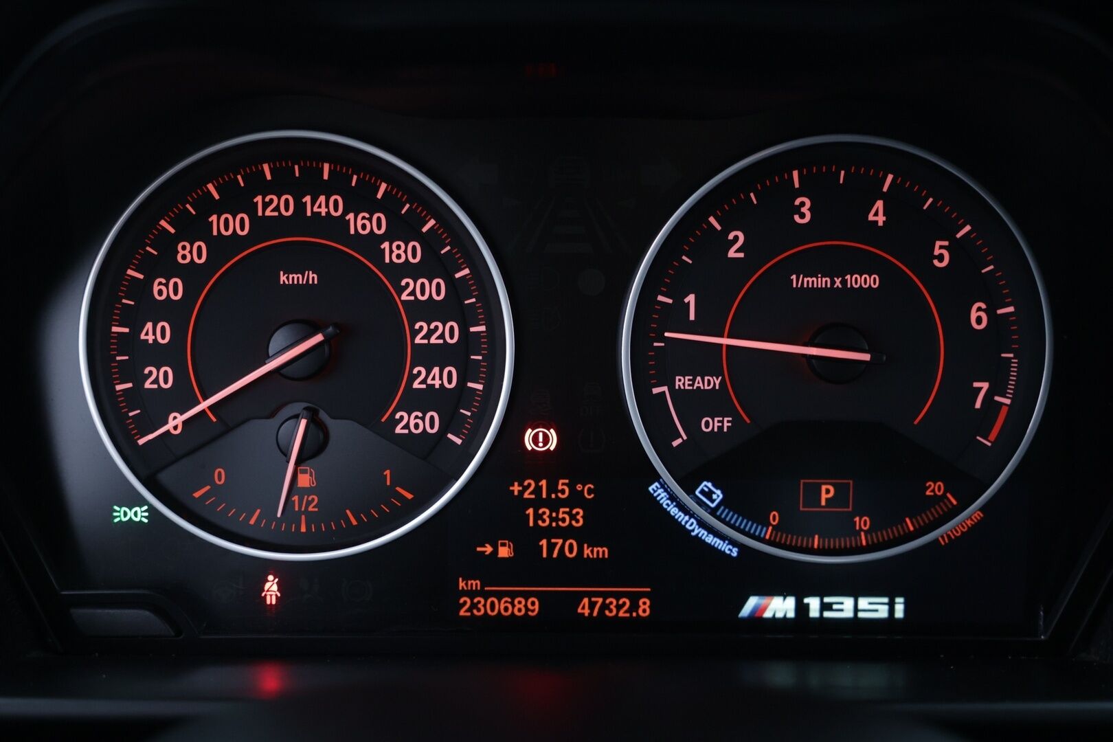 BMW M135I 2013 F21 Hatchback M135i A xDrive - | Juuri Katsastettu! | Kattavat huollot, KK laakerit tehty! | Harman & Kardon | Nahkapenkit sähkösäädöillä, kuljettaja muistilla | Peruutustutka ja kamera |