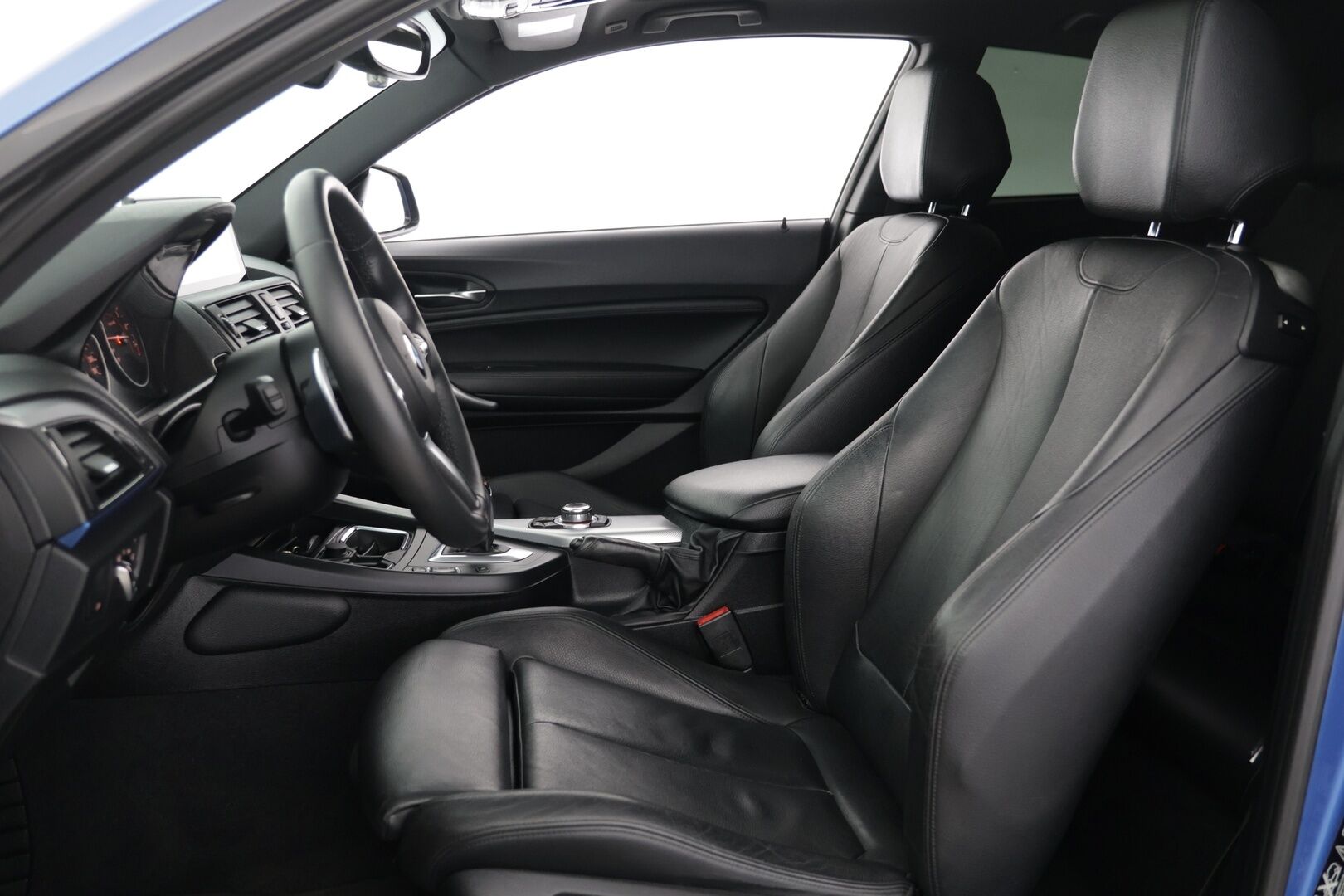 BMW M135I 2013 F21 Hatchback M135i A xDrive - | Juuri Katsastettu! | Kattavat huollot, KK laakerit tehty! | Harman & Kardon | Nahkapenkit sähkösäädöillä, kuljettaja muistilla | Peruutustutka ja kamera |