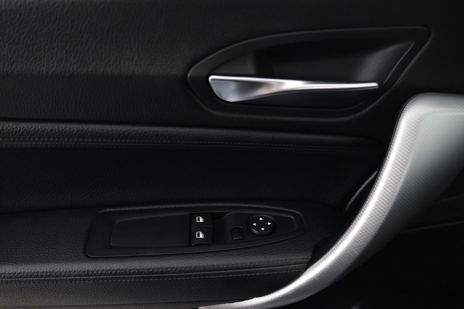 BMW M135I 2013 F21 Hatchback M135i A xDrive - | Juuri Katsastettu! | Kattavat huollot, KK laakerit tehty! | Harman & Kardon | Nahkapenkit sähkösäädöillä, kuljettaja muistilla | Peruutustutka ja kamera |