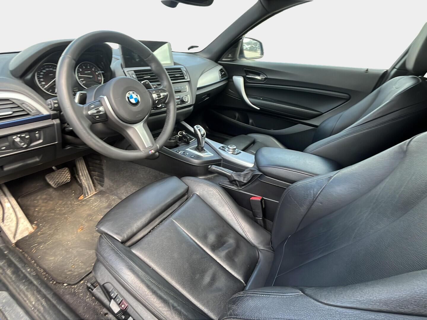 BMW M135I 2013 F21 Hatchback M135i A xDrive - Kattavat huollot | Harman & Kardon | Nahkapenkit sähkösäädöillä, kuljettaja muistilla | Peruutustutka ja kamera |
