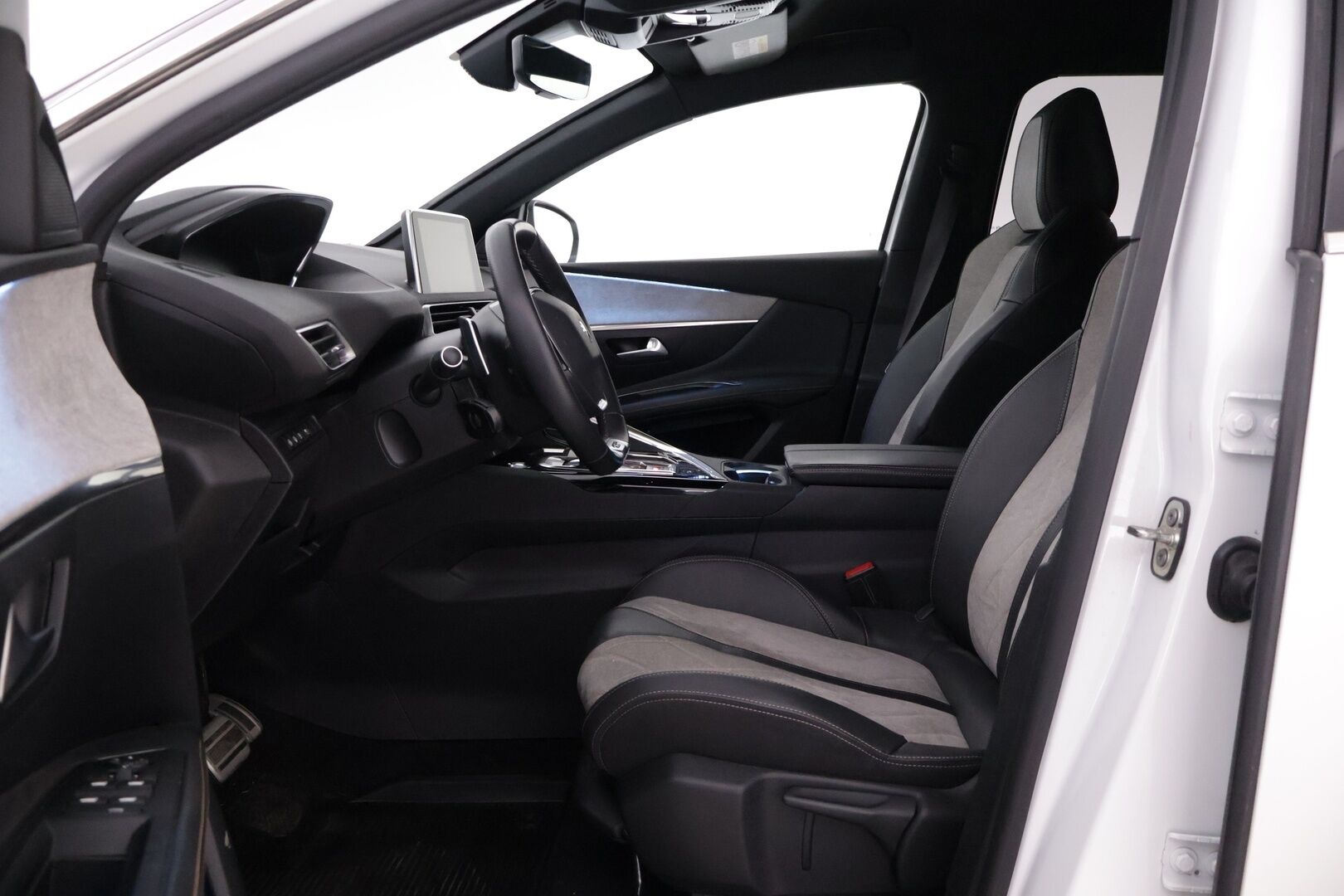 Peugeot 3008 2021 GT 4x4 Hybrid4 300 EAT8-automaatti *SoH 91.4% / ACC / 360° / Full-LED / BLIS / Koukku / S-Luukku* - Siistikuntoinen ja hyvin huollettu Suomiauto kaksilla renkailla!