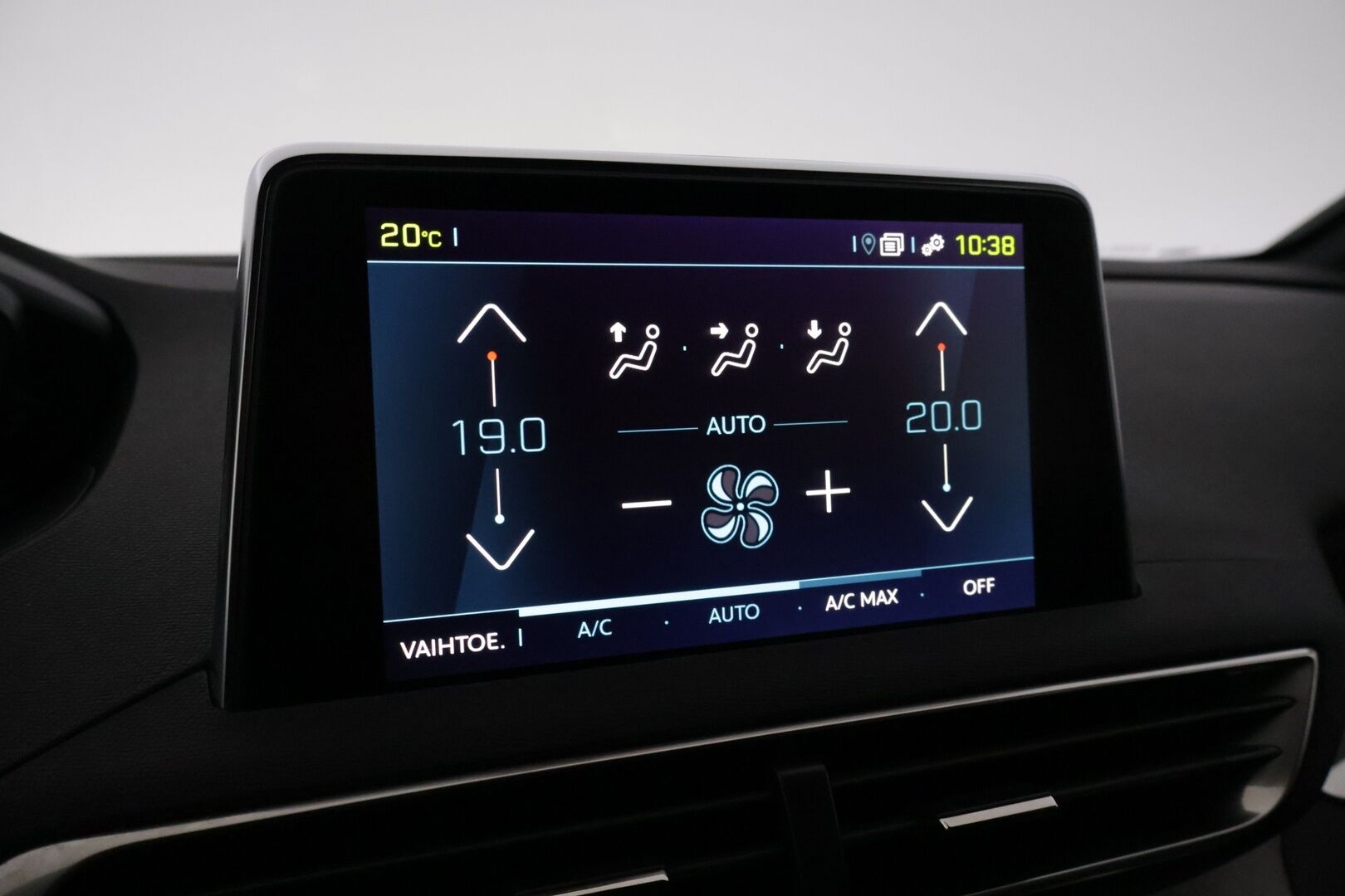 Peugeot 3008 2021 GT 4x4 Hybrid4 300 EAT8-automaatti *SoH 91.4% / ACC / 360° / Full-LED / BLIS / Koukku / S-Luukku* - Siistikuntoinen ja hyvin huollettu Suomiauto kaksilla renkailla!