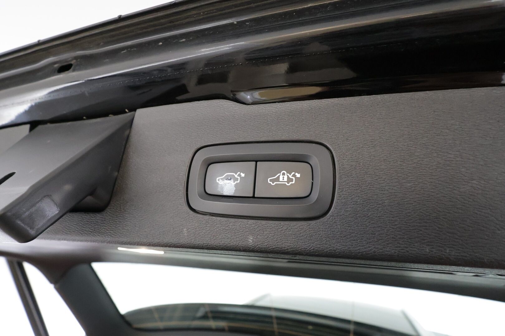 Volvo V60 2021 B4 MHEV Business Inscription aut * ACC / 360° / LED / Navi / Muistipenkki / H&K / Webasto / Nahat / KeylessGo / BLIS * - 1.Om Suomi-auto / Kahdet renkaat aluvanteilla - HULLU BLACKWEEK KORKOTARJOUS 2,49%