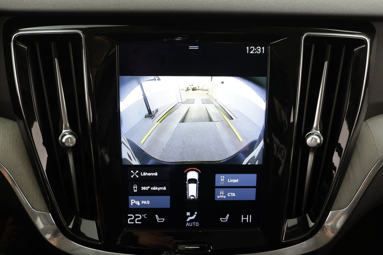 Volvo V60 2021 B4 MHEV Business Inscription aut * ACC / 360° / LED / Navi / Muistipenkki / H&K / Webasto / Nahat / KeylessGo / BLIS * - 1.Om Suomi-auto / Kahdet renkaat aluvanteilla - HULLU BLACKWEEK KORKOTARJOUS 2,49%