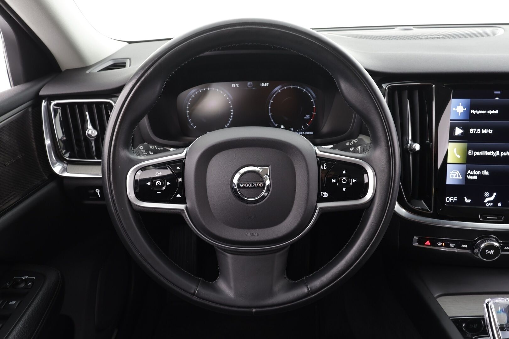 Volvo V60 2021 B4 MHEV Business Inscription aut * ACC / 360° / LED / Navi / Muistipenkki / H&K / Webasto / Nahat / KeylessGo / BLIS * - 1.Om Suomi-auto / Kahdet renkaat aluvanteilla - HULLU BLACKWEEK KORKOTARJOUS 2,49%