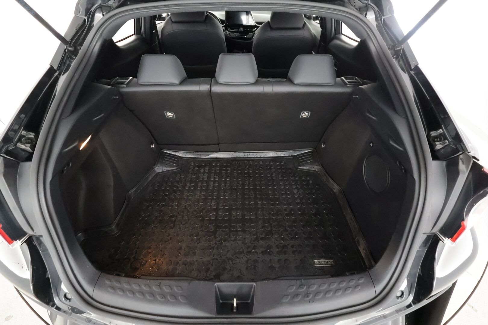 Toyota C-HR 2018 1,8 Hybrid Premium - | ACC | JBL | Nahkaverhoilu | LED | P.kamera ja tutkat | Navi | Lane Assist | BSM | RCTA | Keyless | Lämm. ratti | 2x renkaat aluin | 