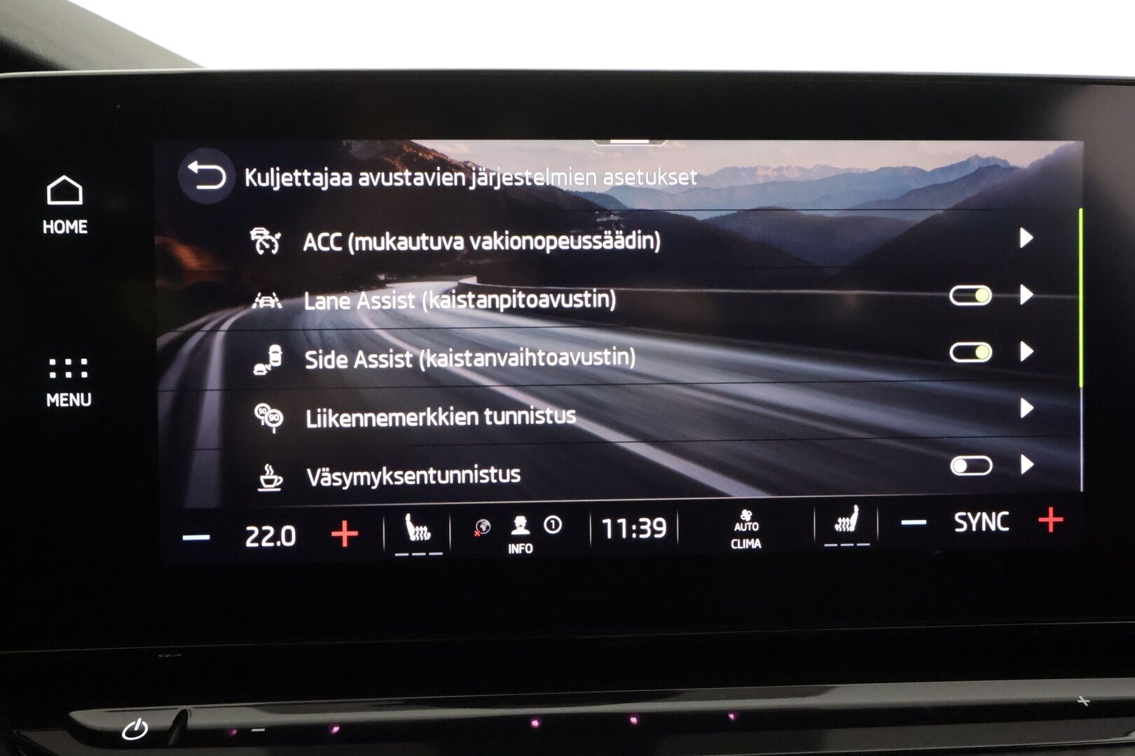 Skoda Octavia 2021 2,0 TSI RS DSG Autom. - | ACC | Webasto | Matrix-LED | HUD | Canton | hierovat Muistipenkit | P.Kamera | Sporttipenkit | Keyless | Apple&Android | Merkkihuollettu | Kahdet Renkaat |