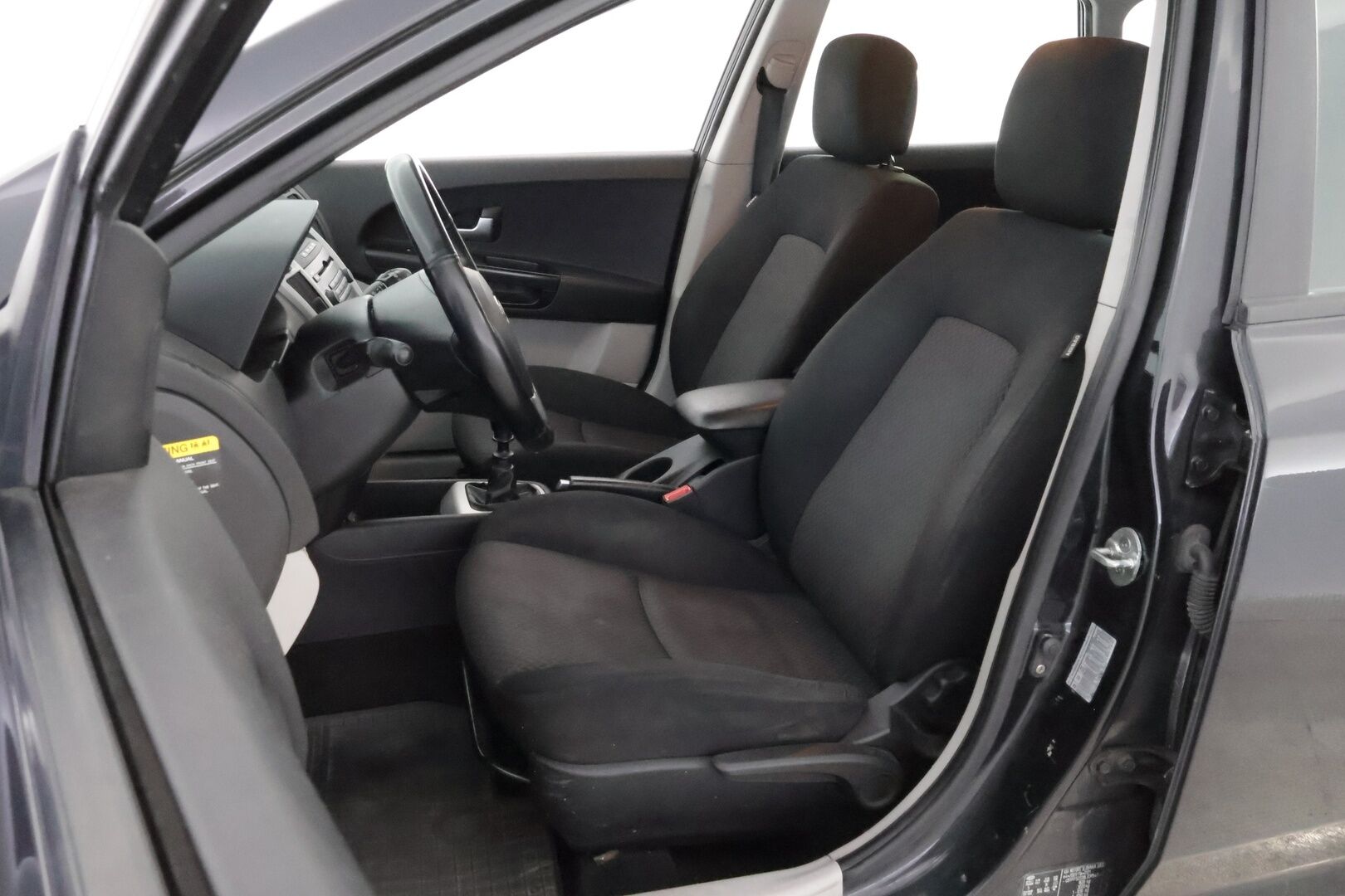 Kia cee'd 2008 1,6 EX SW - YritysOutlet - Myydään vain yrityksille - Suomi-auto / Jakoketju uusittu / Särmä huoltokirja / Lohkolämmitin / Vetokoukku / Led-lisävalo / YritysOutlet - Myydään vain yrityksille