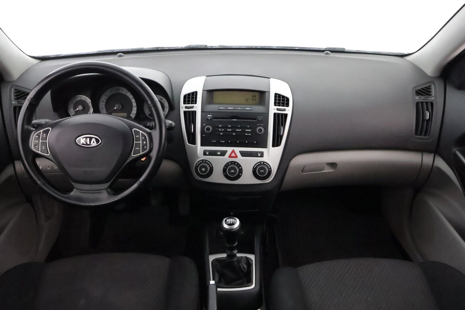 Kia cee'd 2008 1,6 EX SW - YritysOutlet - Myydään vain yrityksille - Suomi-auto / Jakoketju uusittu / Särmä huoltokirja / Lohkolämmitin / Vetokoukku / Led-lisävalo / YritysOutlet - Myydään vain yrityksille