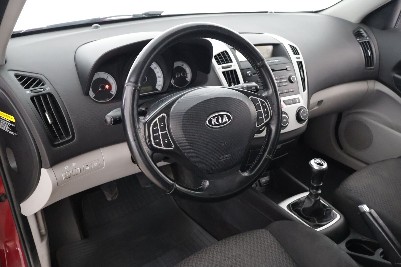 Kia cee'd 2008 1,6 CRDi EX SW *MYYDÄÄN HUUTOKAUPAT.COM*