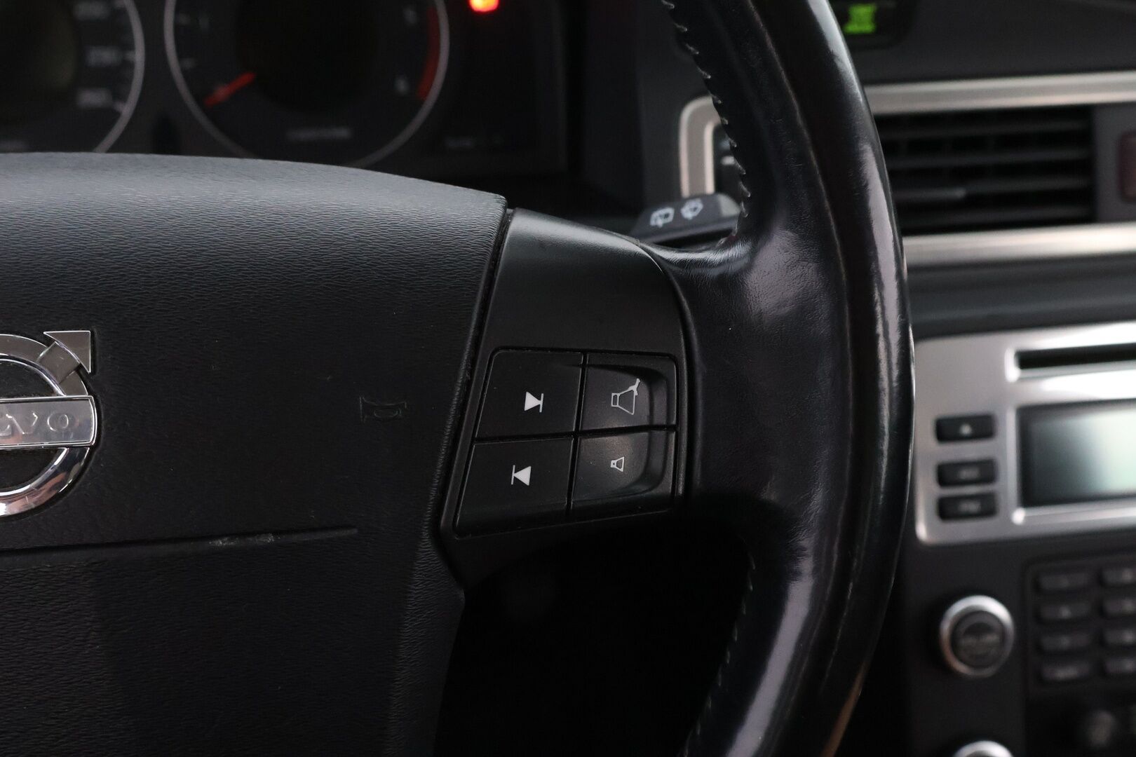 Volvo V70 2008 2,4D Kinetic aut -MYYDÄÄN HUUTOKAUPAT.COM! - MYYDÄÄN HUUTOKAUPAT.COM!