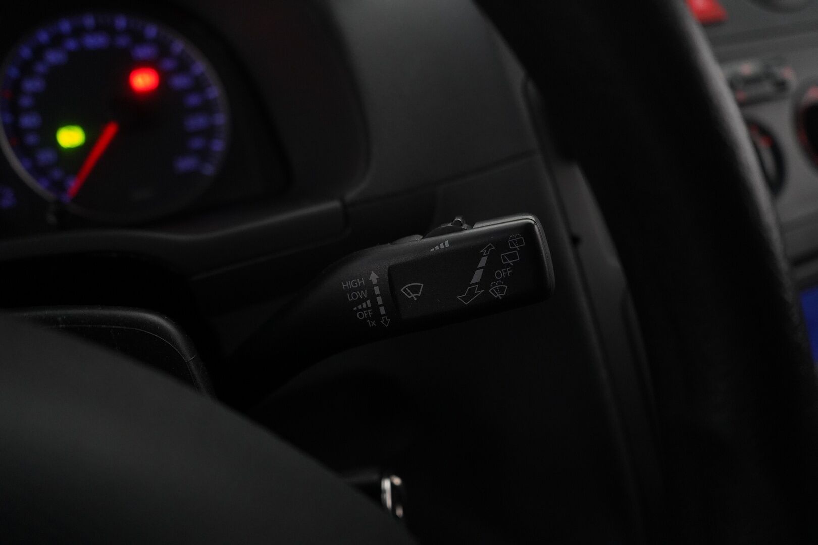 Volkswagen Caddy 2008 Life 1,9 TDI 77 kW DSG-aut * Tämä auto myydään YritysOutlet -valikoimasta vain yritykselle * - Kahdet vanteet / Hyvä huoltohistoria! / Seuraava katsastus 22.7.2026