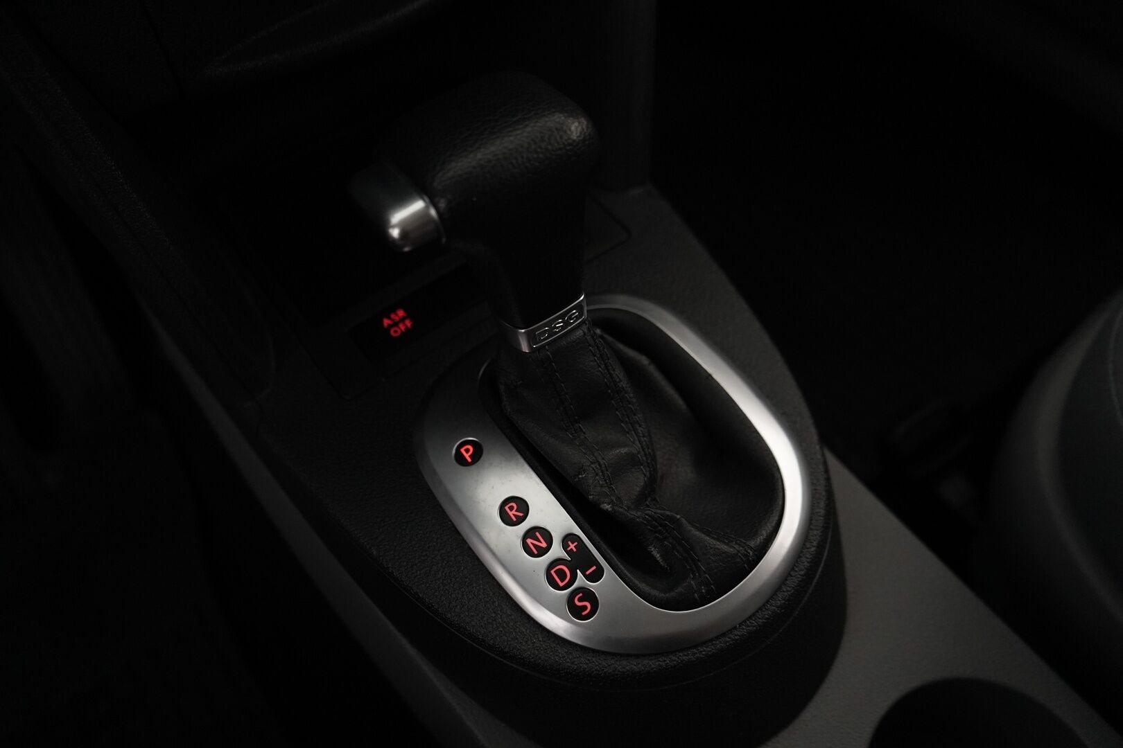 Volkswagen Caddy 2008 Life 1,9 TDI 77 kW DSG-aut * Tämä auto myydään YritysOutlet -valikoimasta vain yritykselle * - Kahdet vanteet / Hyvä huoltohistoria! / Seuraava katsastus 22.7.2026