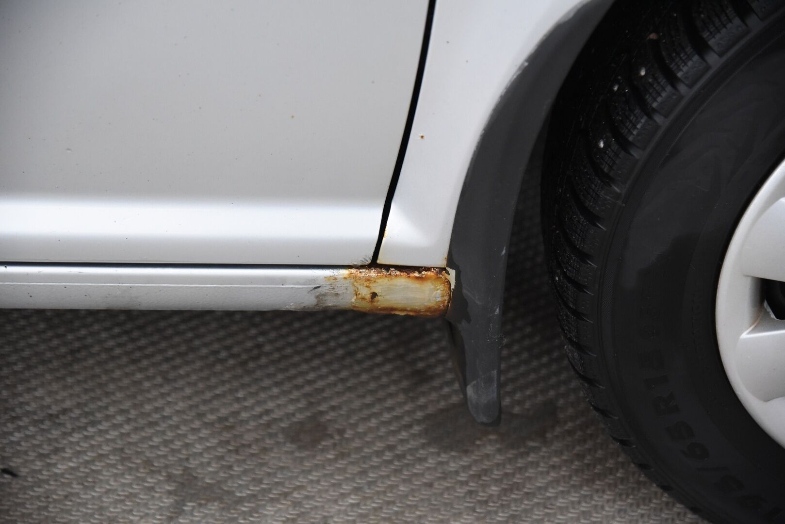 Volkswagen Golf Variant 2003 5D GOLF VARIANT 1.6-1J/250 / Suomi-auto / Vetokoukku / Lohkolämmitin / Penkinlämmitimet / YritysOutlet - Myydään vain yrityksille - 8kk leimaa! / YritysOutlet - Myydään vain yrityksille