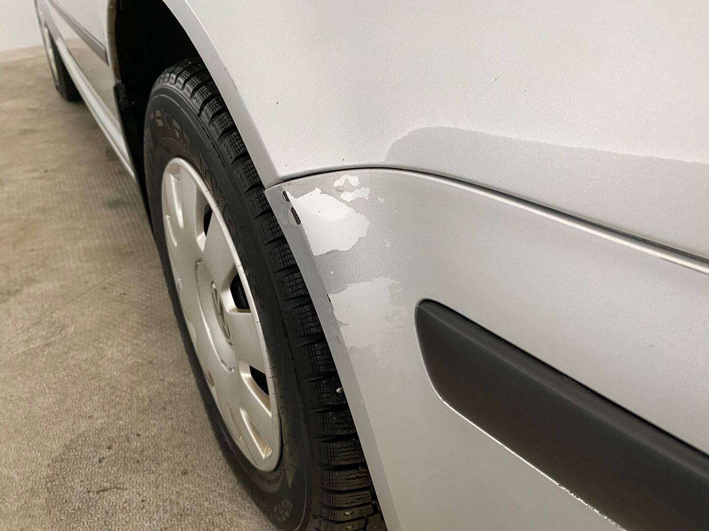 Volkswagen Golf Variant 2003 5D GOLF VARIANT 1.6-1J/250 / Suomi-auto / Vetokoukku / Lohkolämmitin / Penkinlämmitimet / YritysOutlet - Myydään vain yrityksille - 8kk leimaa! / YritysOutlet - Myydään vain yrityksille