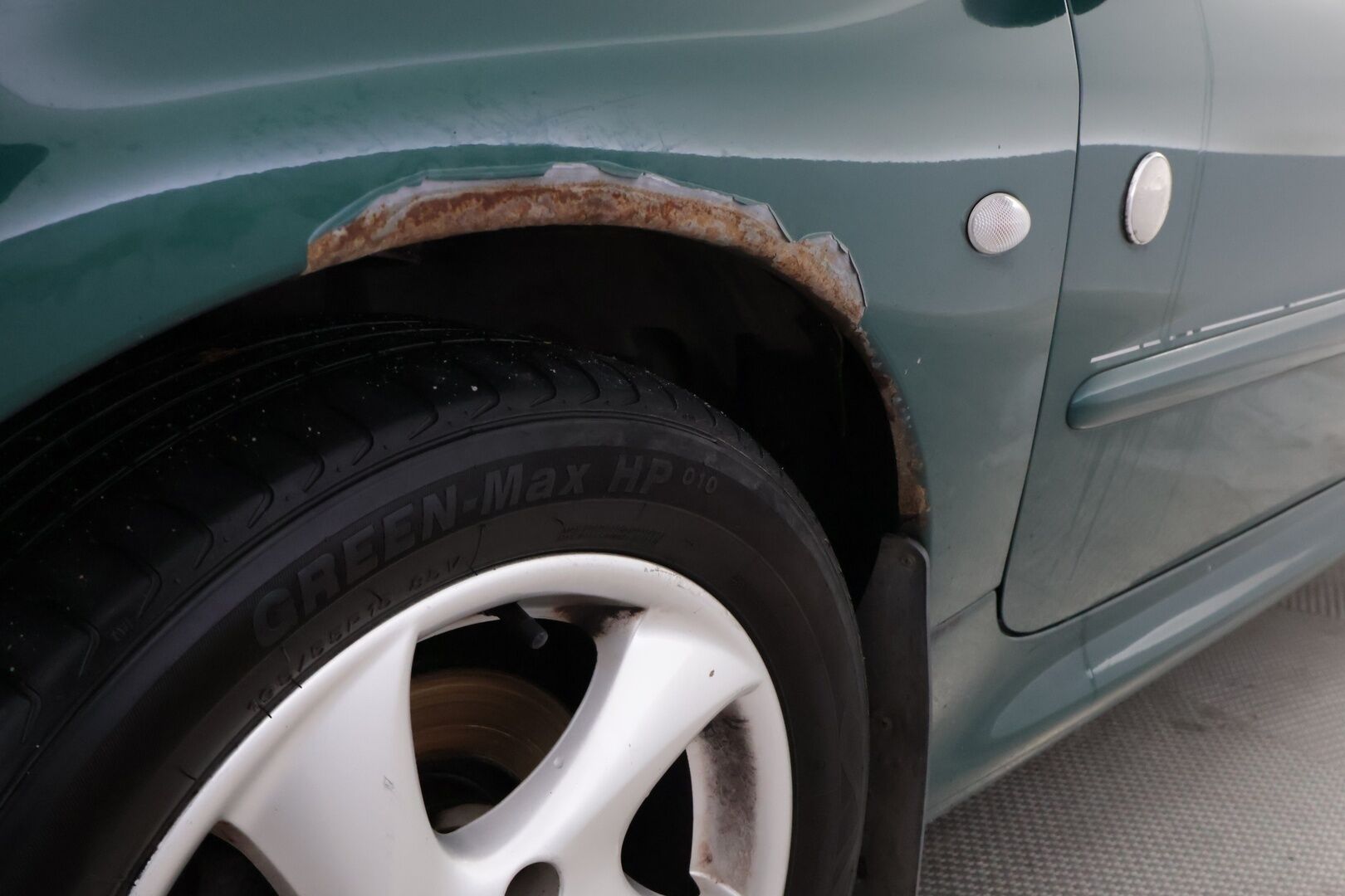 Peugeot 206 2004 MYYDÄÄN HUUTOKAUPAT.COM! - MYYDÄÄN HUUTOKAUPAT.COM!