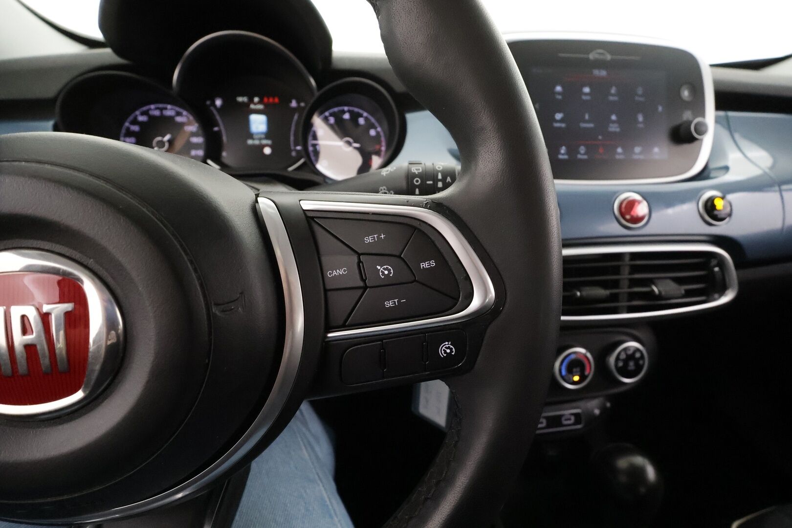 Fiat 500X 2021 1,3 150hv DCT City Cross * Suomi-auto / Vakkari / P.kamera / Kaistavahti / Bluetooth * - Kahdet renkaat aluvanteilla / Merkkihuollettu