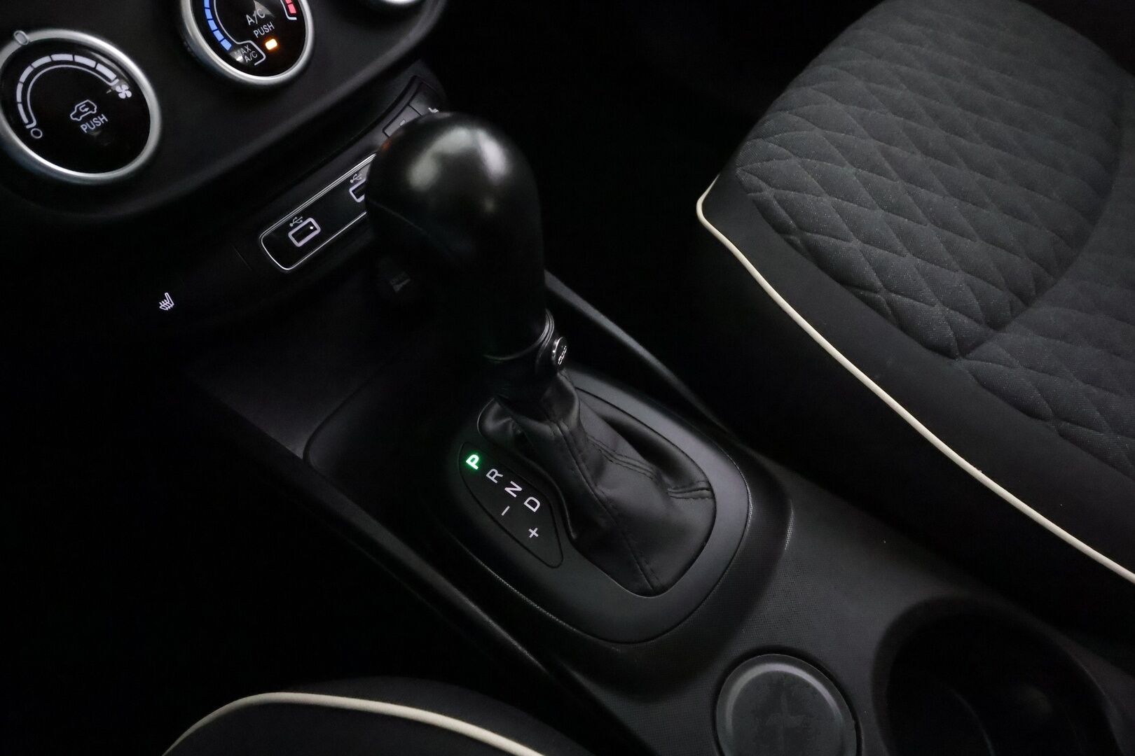 Fiat 500X 2021 1,3 150hv DCT City Cross * Suomi-auto / Vakkari / P.kamera / Kaistavahti / Bluetooth * - Kahdet renkaat aluvanteilla / Merkkihuollettu