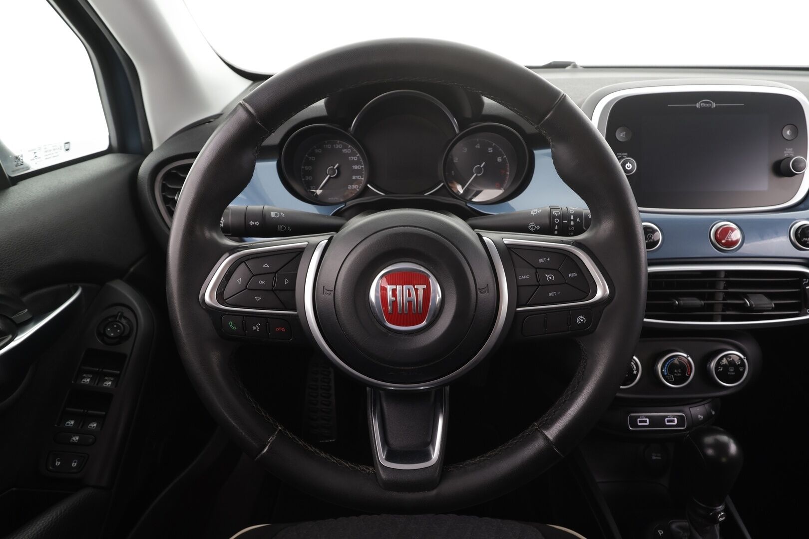 Fiat 500X 2021 1,3 150hv DCT City Cross * Suomi-auto / Vakkari / P.kamera / Kaistavahti / Bluetooth * - Kahdet renkaat aluvanteilla / Merkkihuollettu
