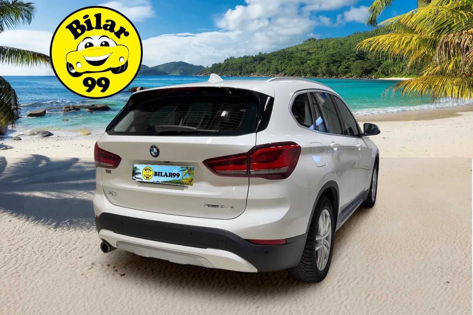 BMW X1 2021 F48 xDrive25e A Charged Edition xLine ** HUD / P-Kamera / Puolinahat / Vetokoukku ** - 1.om Suomi-auto / 2x vanteet