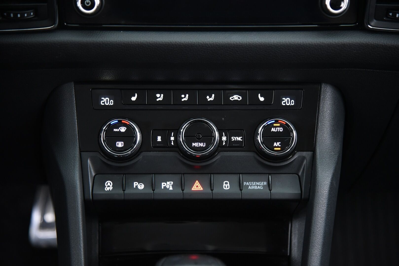 Skoda Kodiaq 2017 2,0 TDI 190 4x4 Style DSG Autom 7p - Webasto  Koukku | Canton | 360-kamera | Travel Assist