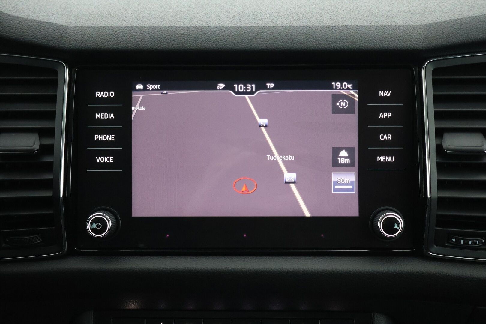 Skoda Kodiaq 2017 2,0 TDI 190 4x4 Style DSG Autom 7p - Webasto | Adapt.vak | Koukku | Canton | 360-kamera | Aktiiviset LED | Nahka-Alcantara