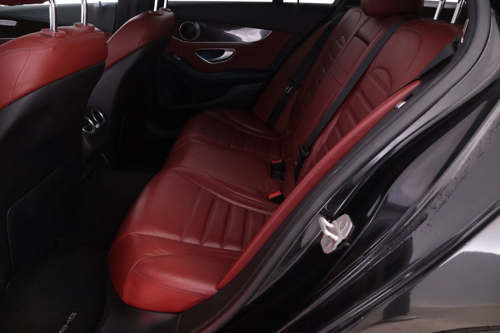 Mercedes-Benz C 2015 220 d T A AMG - | Comand-navi | Punaiset nahat | Sähköluukku | Vakkari | Tutkat | LED High Performance |