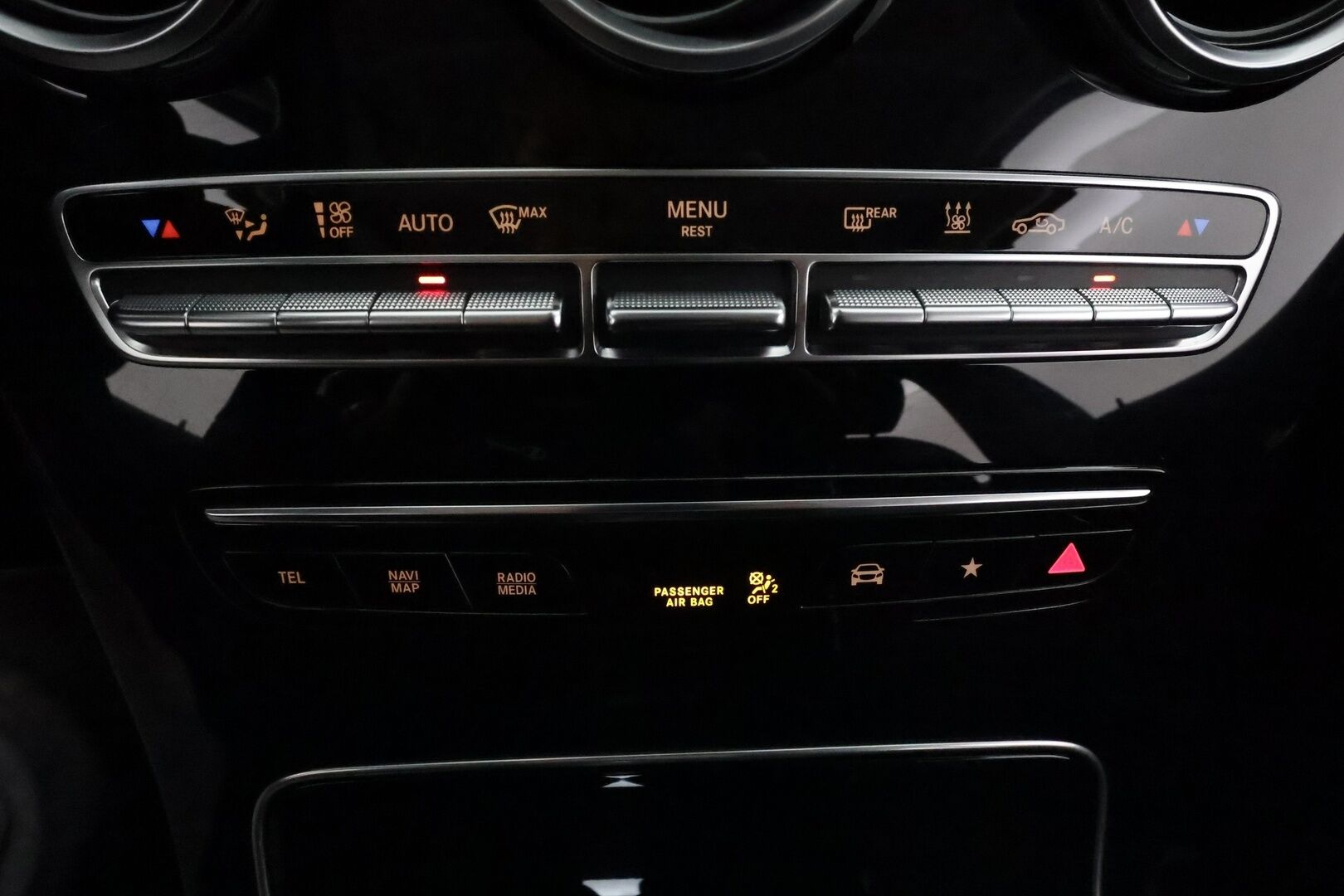 Mercedes-Benz GLC 2021 300 de 4MATIC A Business EQ Power **Distronic+ / Multibeam LED / Koukku / P.kamera / Navi** - Asiallinen Suomi auto, 2x vanteilla ja renkailla, sekä hyvällä historialla