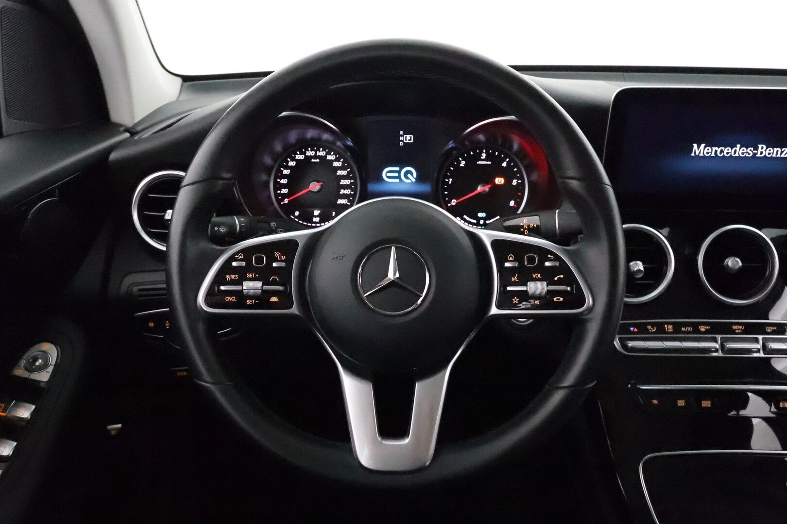 Mercedes-Benz GLC 2021 300 de 4MATIC A Business EQ Power **Distronic+ / Multibeam LED / Koukku / P.kamera / Navi** - 3,99 % KORKOTARJOUS TÄHÄN AUTOON 28.9. ASTI! - Suomi-auto / Kahdet renkaat aluvanteilla