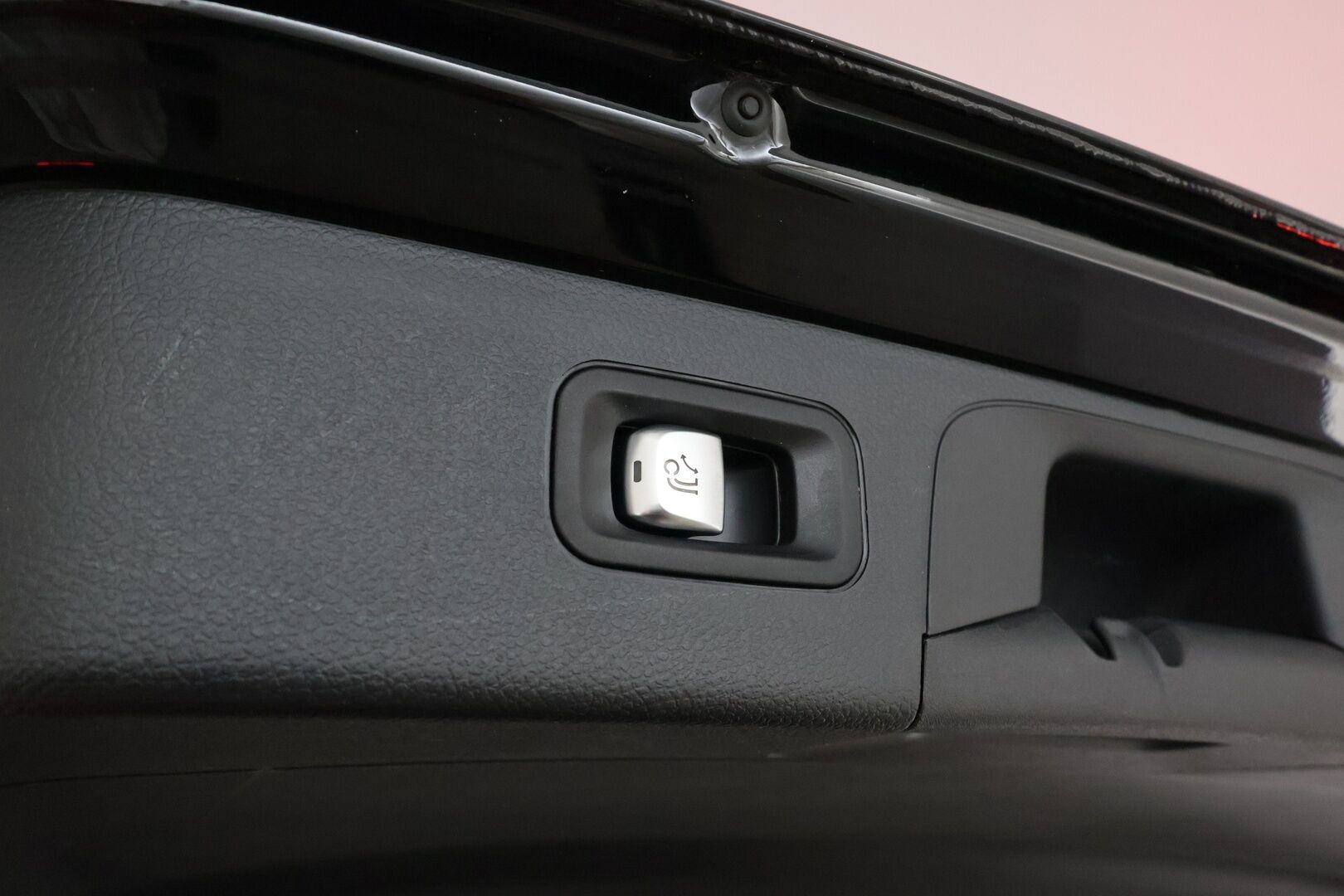 Mercedes-Benz GLC 2021 300 de 4MATIC A Business EQ Power **Distronic+ / Multibeam LED / Koukku / P.kamera / Navi** - Asiallinen Suomi auto, 2x vanteilla ja renkailla, sekä hyvällä historialla