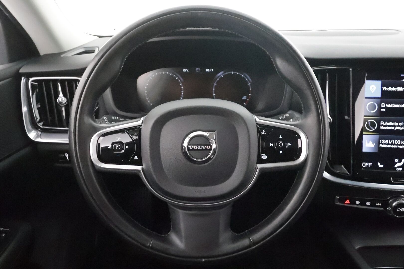 Volvo V60 2021 B4 MHEV Business aut * ACC / P.kamera / Webasto / Muistipenkki / Keyless / Nahat / Sähköluukku * - 1.Om Suomi-auto / Kahdet renkaat aluvanteilla