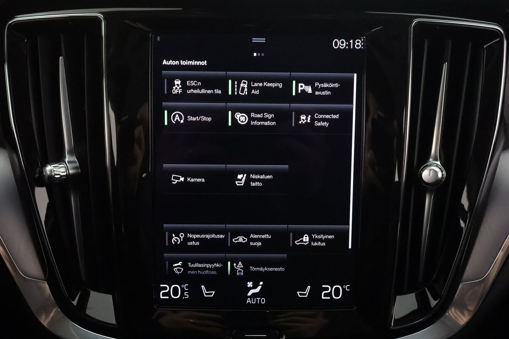 Volvo V60 2021 B4 MHEV Business aut * ACC / P.kamera / Webasto / Muistipenkki / Keyless / Nahat / Sähköluukku * - 1.Om Suomi-auto / Kahdet renkaat aluvanteilla