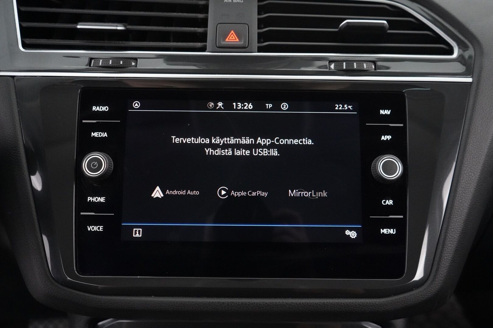 Volkswagen Tiguan 2021 1,5 TSI 110 kW DSG-automaatti - KATSO POIKKEUSHINTA! | ACC | Webasto | Lane Assist | Tutkat | Kahdet hyvät renkaat vanteilla | Viimeisin huolto 84tkm