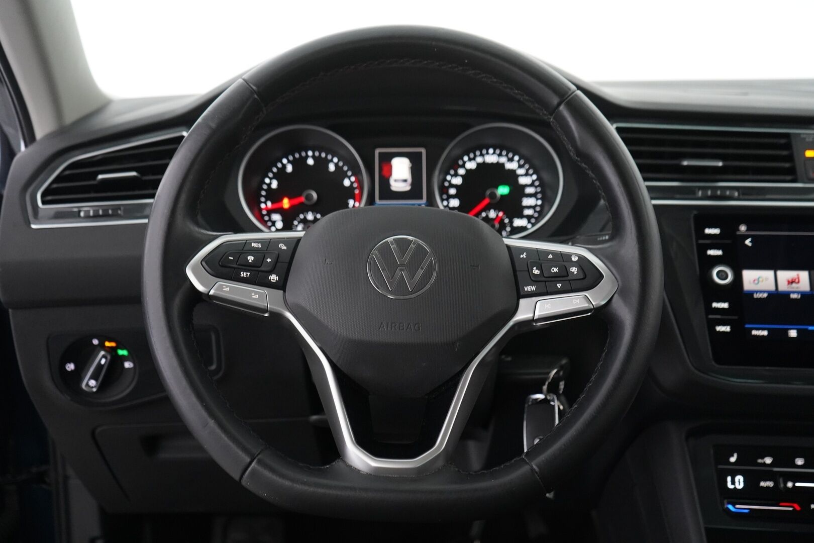Volkswagen Tiguan 2021 1,5 TSI 110 kW DSG-automaatti - KATSO POIKKEUSHINTA! | ACC | Webasto | Lane Assist | Tutkat | Kahdet hyvät renkaat vanteilla | Viimeisin huolto 84tkm