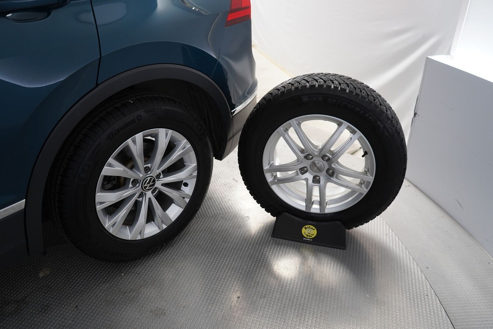 Volkswagen Tiguan 2021 1,5 TSI 110 kW DSG-automaatti - KATSO POIKKEUSHINTA! | ACC | Webasto | Lane Assist | Tutkat | Kahdet hyvät renkaat vanteilla | Viimeisin huolto 84tkm