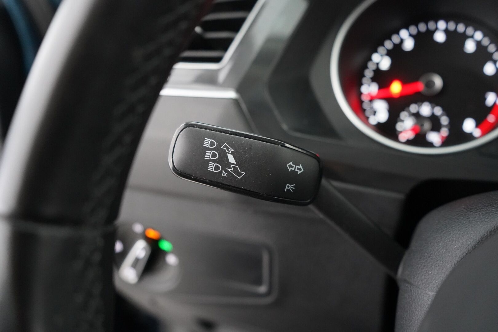 Volkswagen Tiguan 2021 1,5 TSI 110 kW DSG-automaatti - KATSO POIKKEUSHINTA! | ACC | Webasto | Lane Assist | Tutkat | Kahdet hyvät renkaat vanteilla | Viimeisin huolto 84tkm