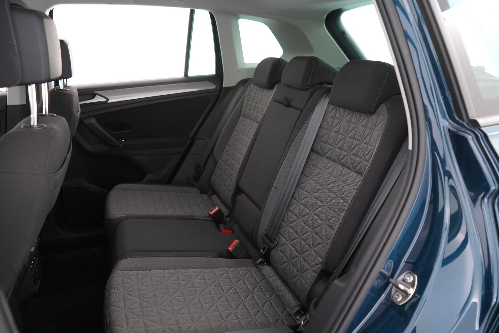 Volkswagen Tiguan 2021 1,5 TSI 110 kW DSG-automaatti - KATSO POIKKEUSHINTA! | ACC | Webasto | Lane Assist | Tutkat | Kahdet hyvät renkaat vanteilla | Viimeisin huolto 84tkm