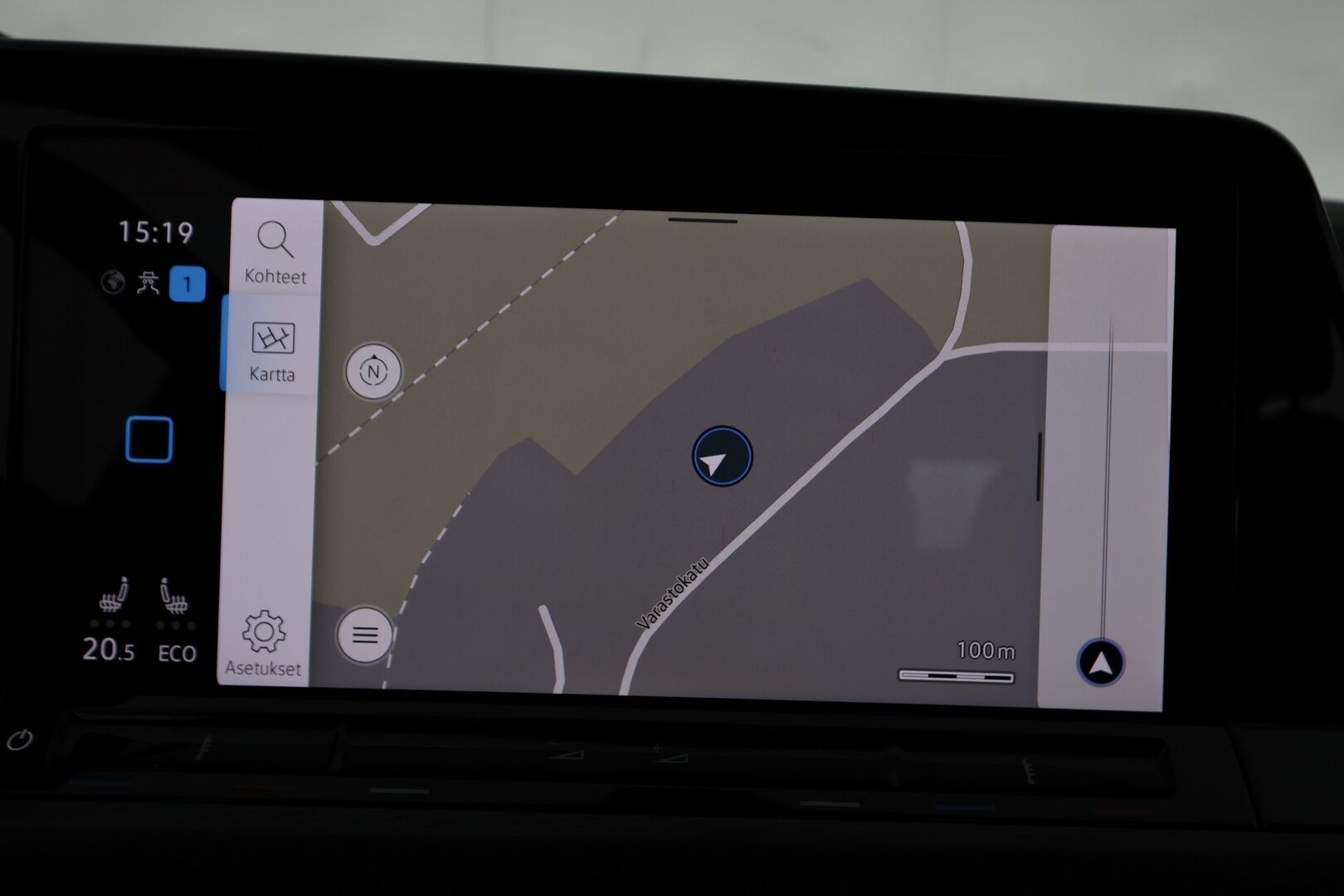 Volkswagen Golf 2021 Style eHybrid 150 kW (PHEV) DSG-automaatti - | Webasto | ACC | HUD | Matrix-LED | P.Kamera | Hierova Sporttipenkki Muistilla | Navi | Kaistavahti | Keyless | Kahdet renkaat | 2x Latauskaapelit | Suomi-auto |