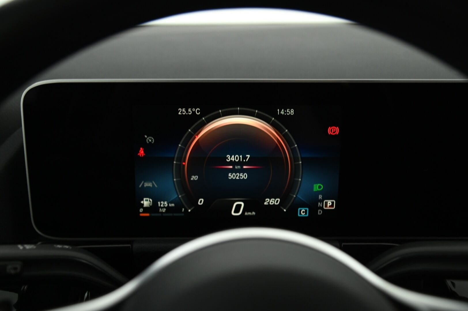 Mercedes-Benz B 2019 180 Farmari (AC)  A *Digimittaristo / S. Koukku / S. Takaluukku / P. Kamera / Sporttipenkit* - Taloudellinen / Tilava / Huippu huoltohistoria!
