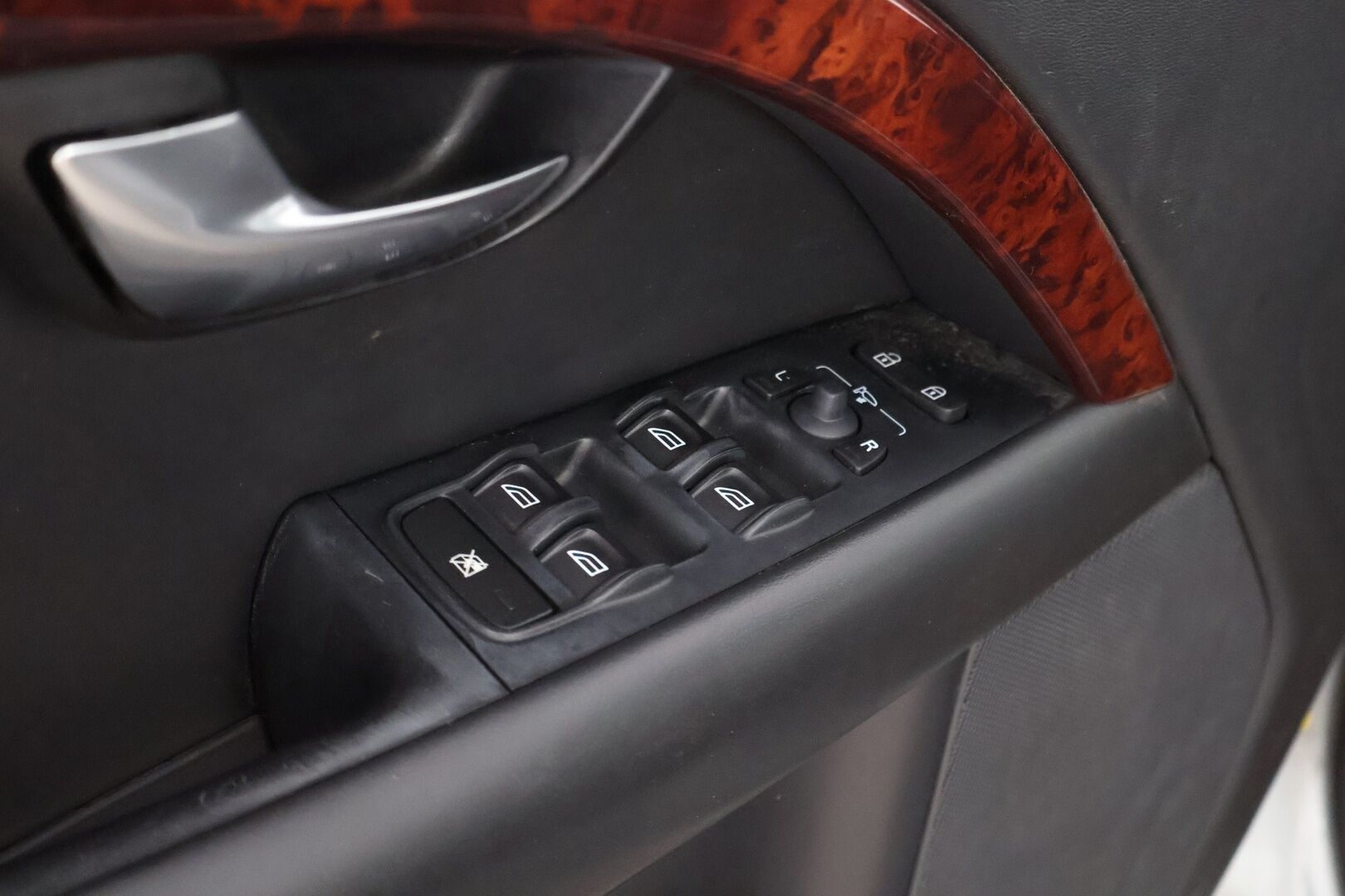 Volvo V70 2008 2,4D Summum aut - MYYDÄÄN HUUTOKAUPAT.COM! 1OM SUOMIAUTO!!!!!!
