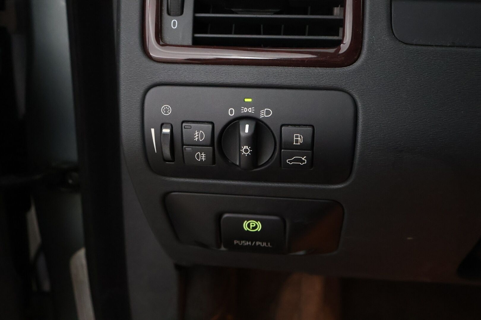 Volvo V70 2008 2,4D Summum aut - MYYDÄÄN HUUTOKAUPAT.COM! 1OM SUOMIAUTO!!!!!!
