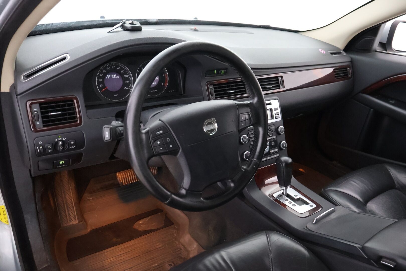 Volvo V70 2008 2,4D Summum aut - MYYDÄÄN HUUTOKAUPAT.COM! 1OM SUOMIAUTO!!!!!!