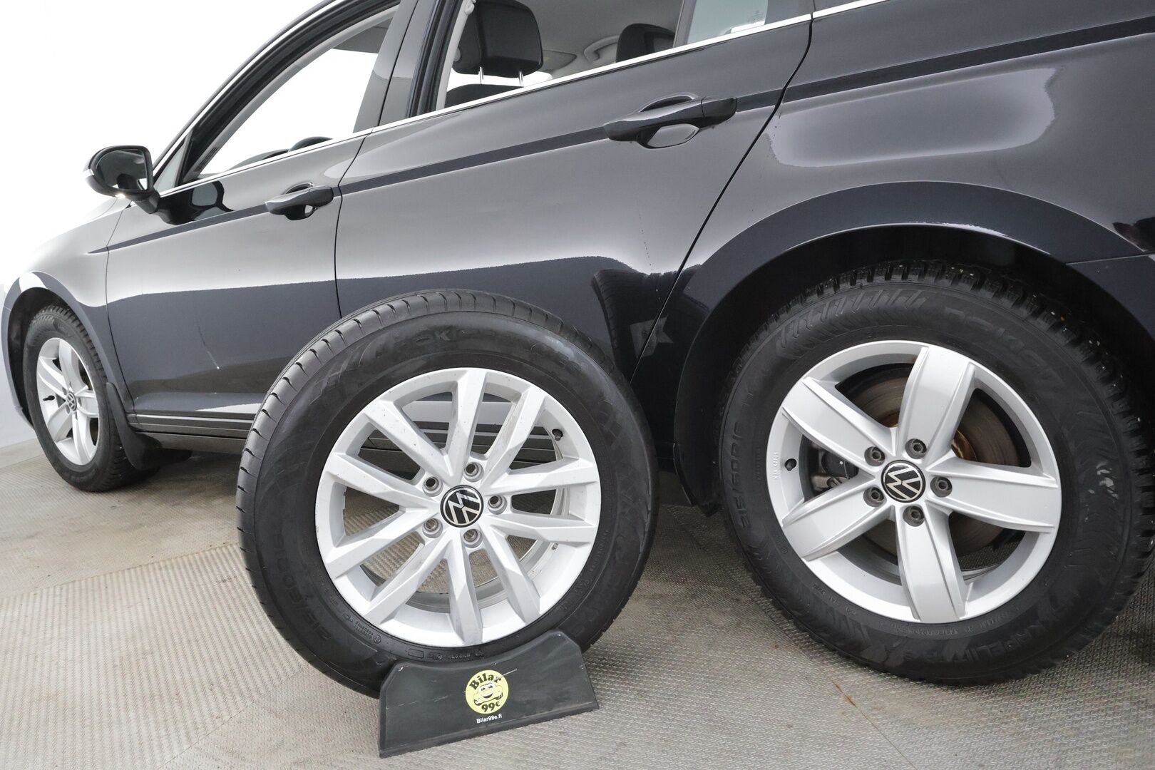 Volkswagen Passat 2021 Variant 2,0 TDI EVO SCR 110 kW DSG * ACC / Webasto / Apple & Android / LED / P.tutkat / 3-alueinen ilmastointi * - 1.om Suomi-auto /  Merkkihuollettu / Kahdet renkaat7 Juuri katsastettu! - HULLUT AVAJAISHULINAT KORKOTARJOUS 3,29 %