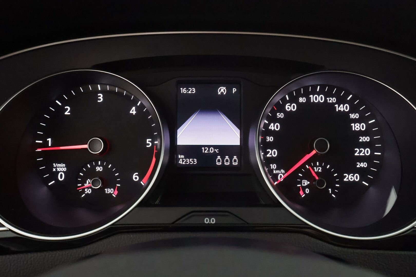 Volkswagen Passat 2021 Variant 2,0 TDI EVO SCR 110 kW DSG * ACC / Webasto / Apple & Android / LED / P.tutkat / 3-alueinen ilmastointi * - 1.om Suomi-auto /  Merkkihuollettu / Kahdet renkaat7 Juuri katsastettu! - HULLUT AVAJAISHULINAT KORKOTARJOUS 3,29 %