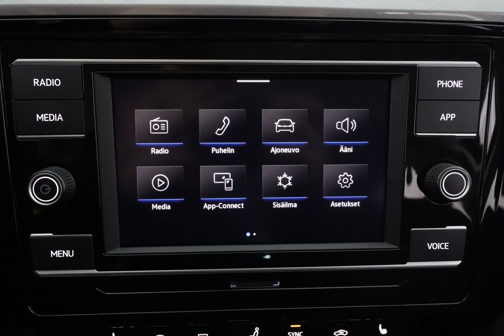 Volkswagen Passat 2021 Variant 2,0 TDI EVO SCR 110 kW DSG * ACC / Webasto / Apple & Android / LED / P.tutkat / 3-alueinen ilmastointi * - 1.om Suomi-auto /  Merkkihuollettu / Kahdet renkaat7 Juuri katsastettu! - HULLUT AVAJAISHULINAT KORKOTARJOUS 3,29 %